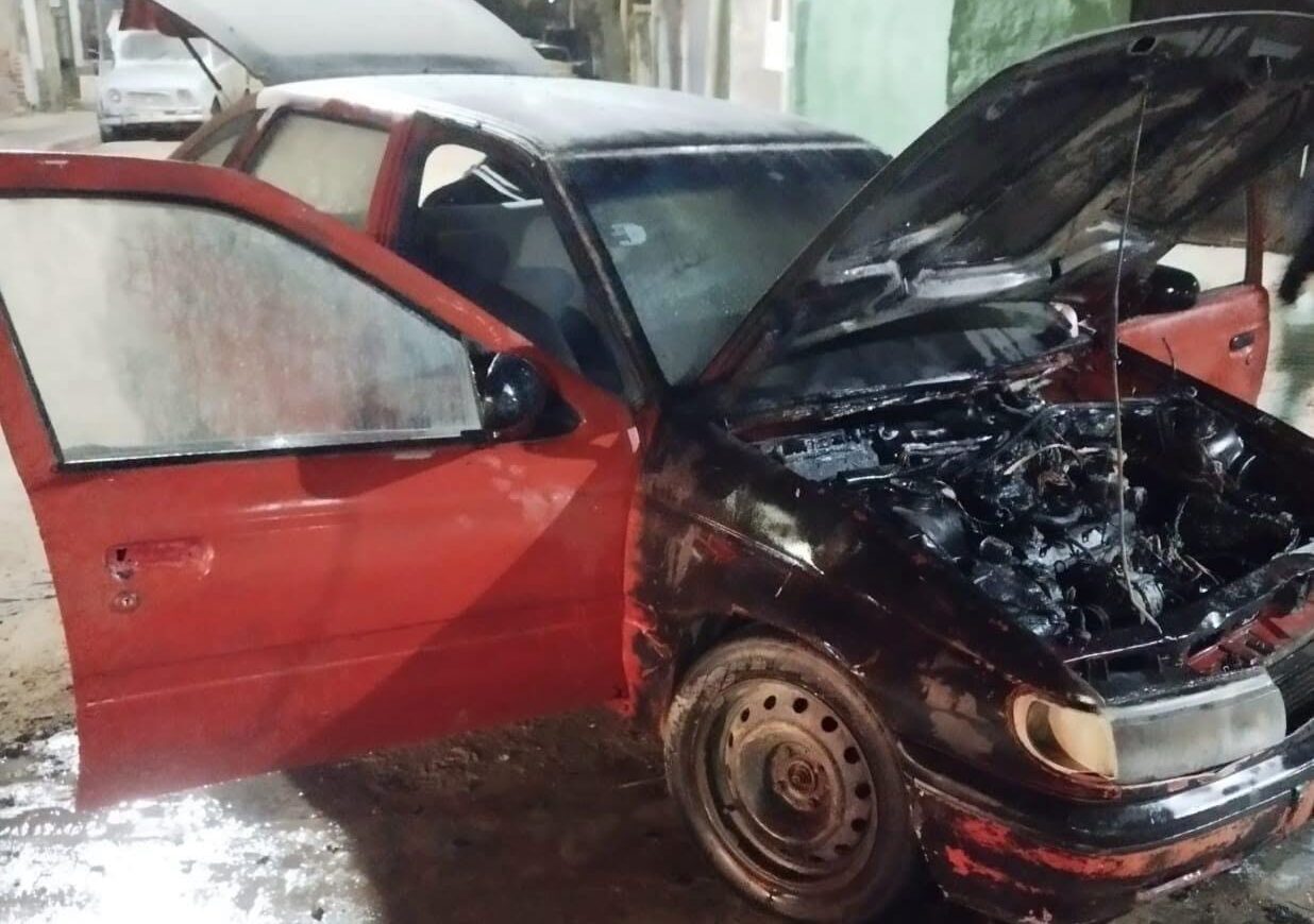 Concepción del Uruguay: se produjo un Principio de Incendio en un automóvil – Arriba Noticias