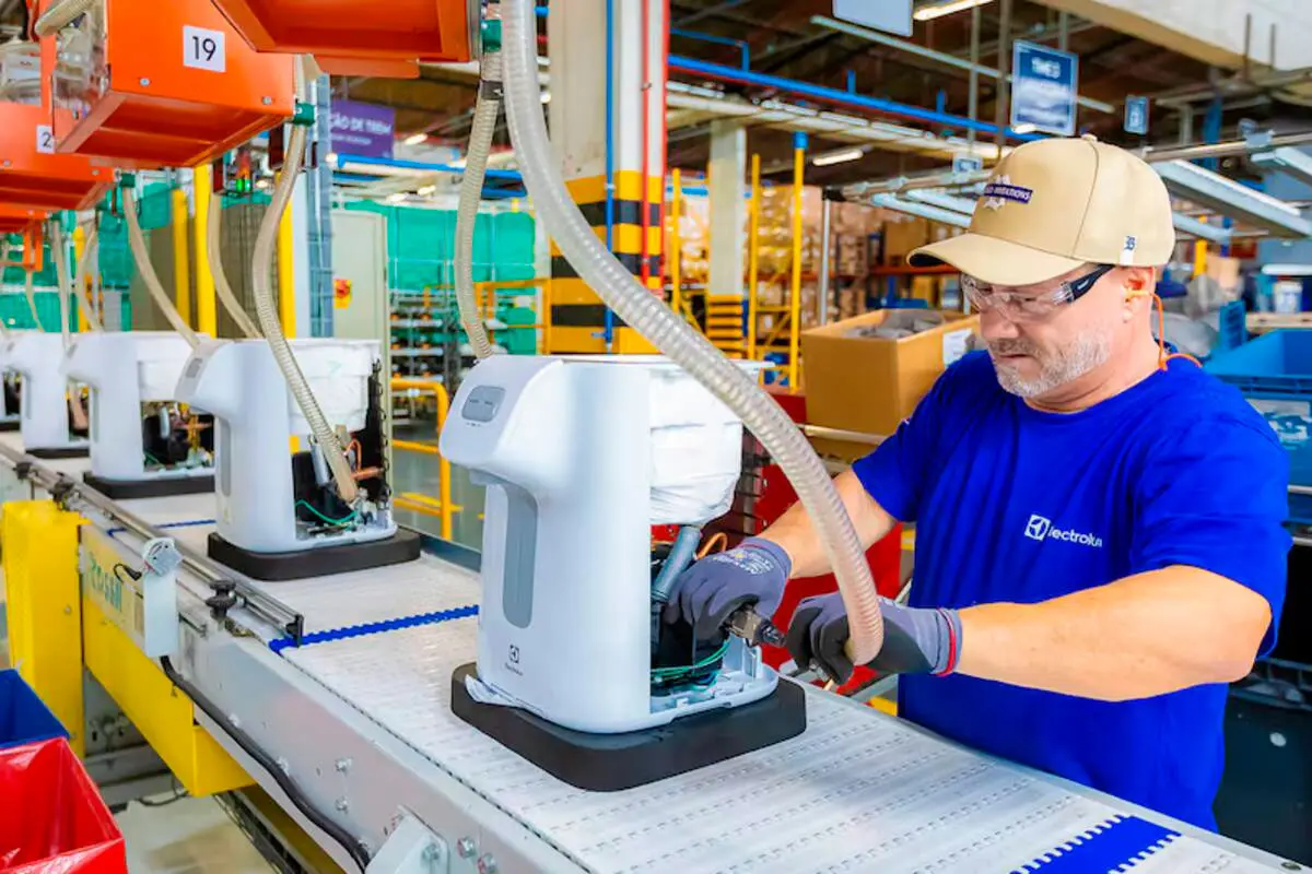 Electrolux cierra su planta en Rosario y pasará a importar – Arriba Noticias Electrolux cierra su planta en Rosario y pasará a importar – Arriba Noticias