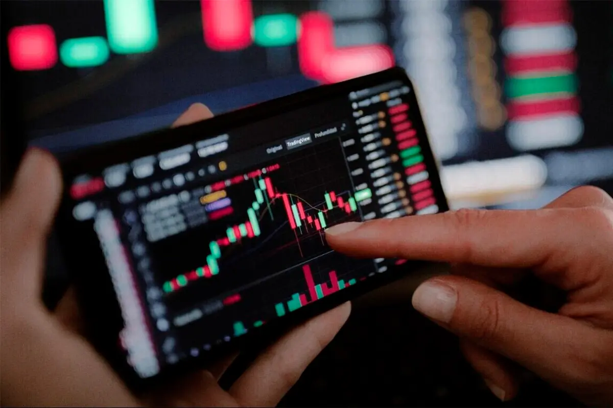 Una mujer uruguayense cayó en una falsa inversión y perdió más de 64.000 dólares – Arriba Noticias